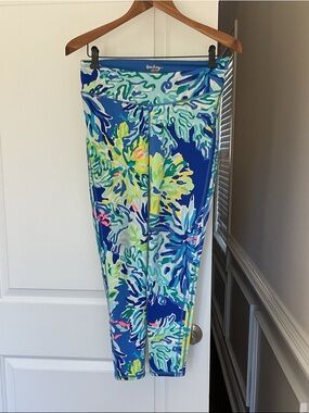 Lilly Pulitzer Blue Multicolor Tropical Floral Leggings